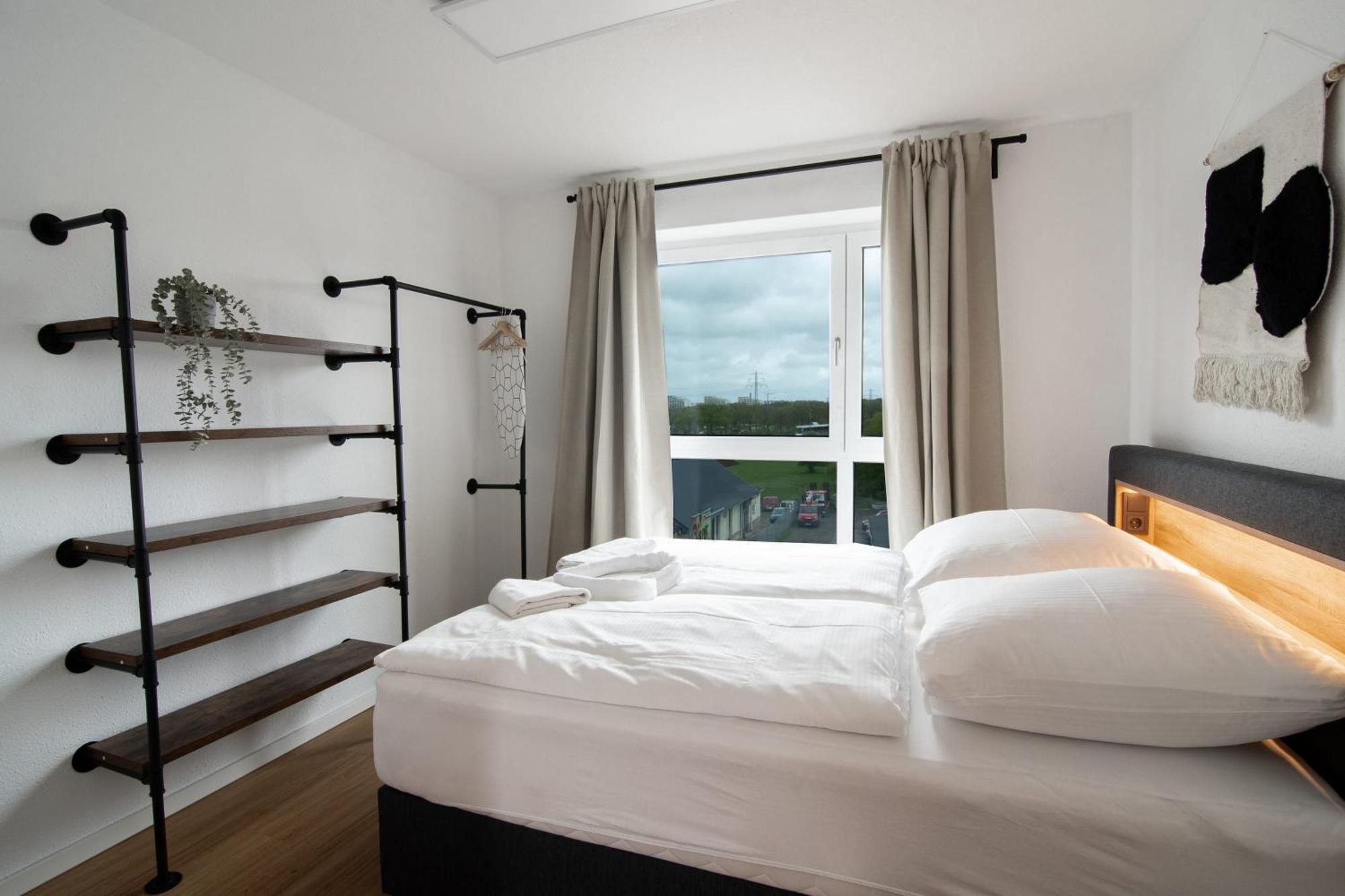 Central Apartment 4 Bedrooms For Up To 12 Guests Hamburg Exterior foto